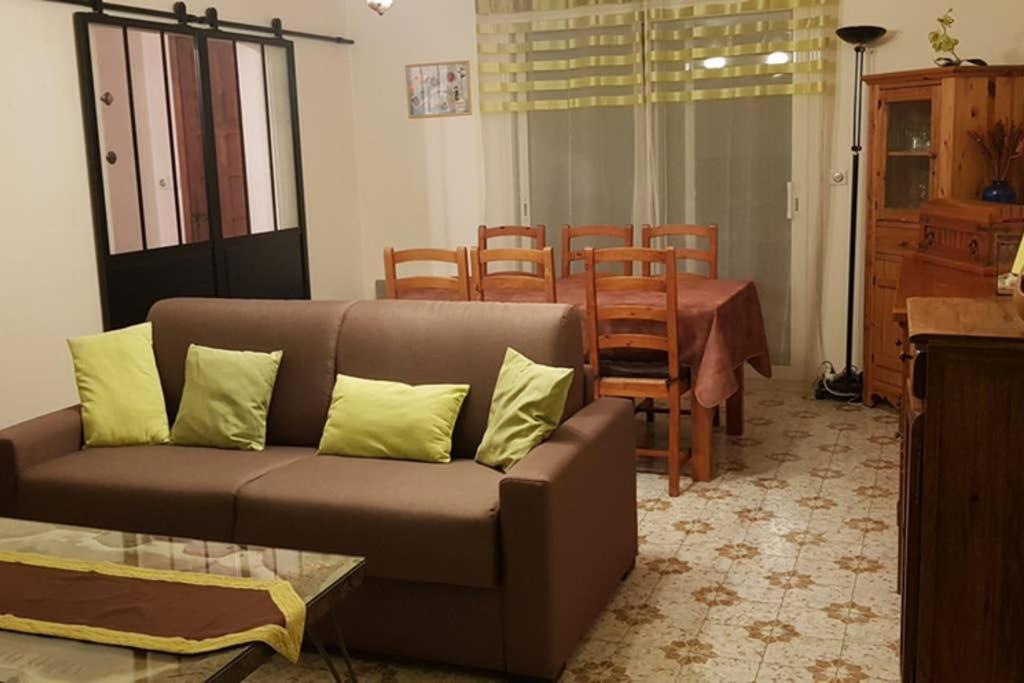 Un Charmant Logement Apartamento Aigues-Mortes Exterior foto